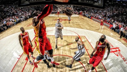 fb体育官方网站-_凯尔特人攻防两端强势，持续领跑联盟_，凯尔特人战术