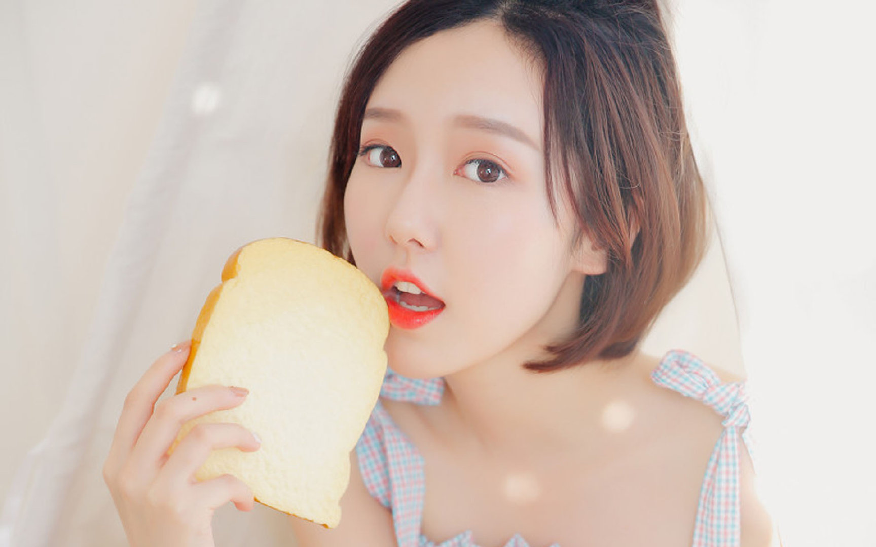 FB体育入口-塞维利亚主场1-1战平奥萨苏纳，进攻端表现疲软，塞维利亚vs奥萨苏纳直播