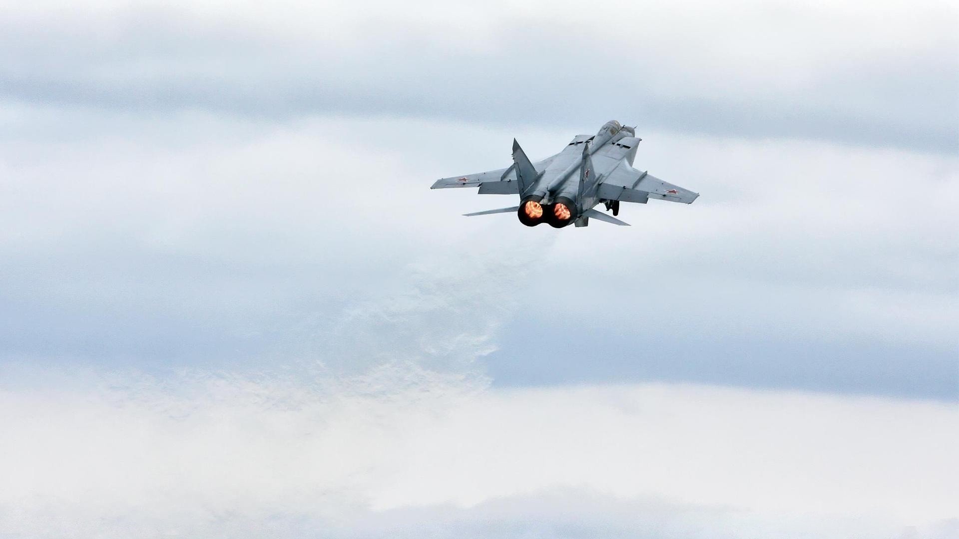 FB体育入口-广州恒大中场大将回归,助球队稳固阵容,广州恒大球队官网