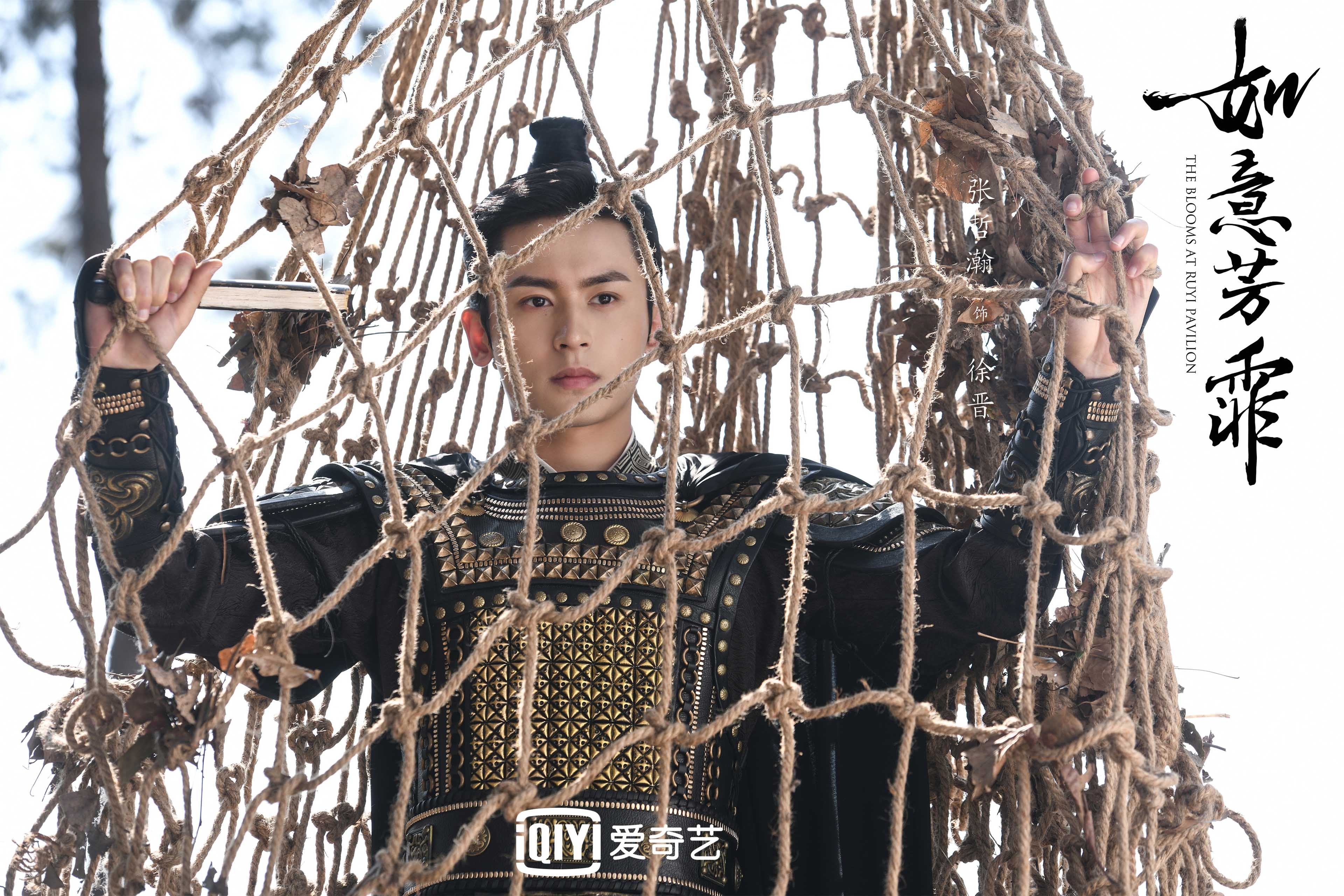 FB体育娱乐-英超球队动态切换攻防策略对对手传控节奏破坏率分析,英超球队规则